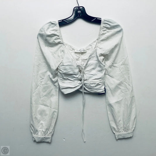 Top Long Sleeve By Clothes Mentor In White, Size: S