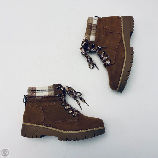 Boots Hiking By Magellan In Brown, Size: 9