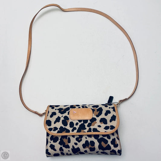 Crossbody By Clothes Mentor, Size: Medium