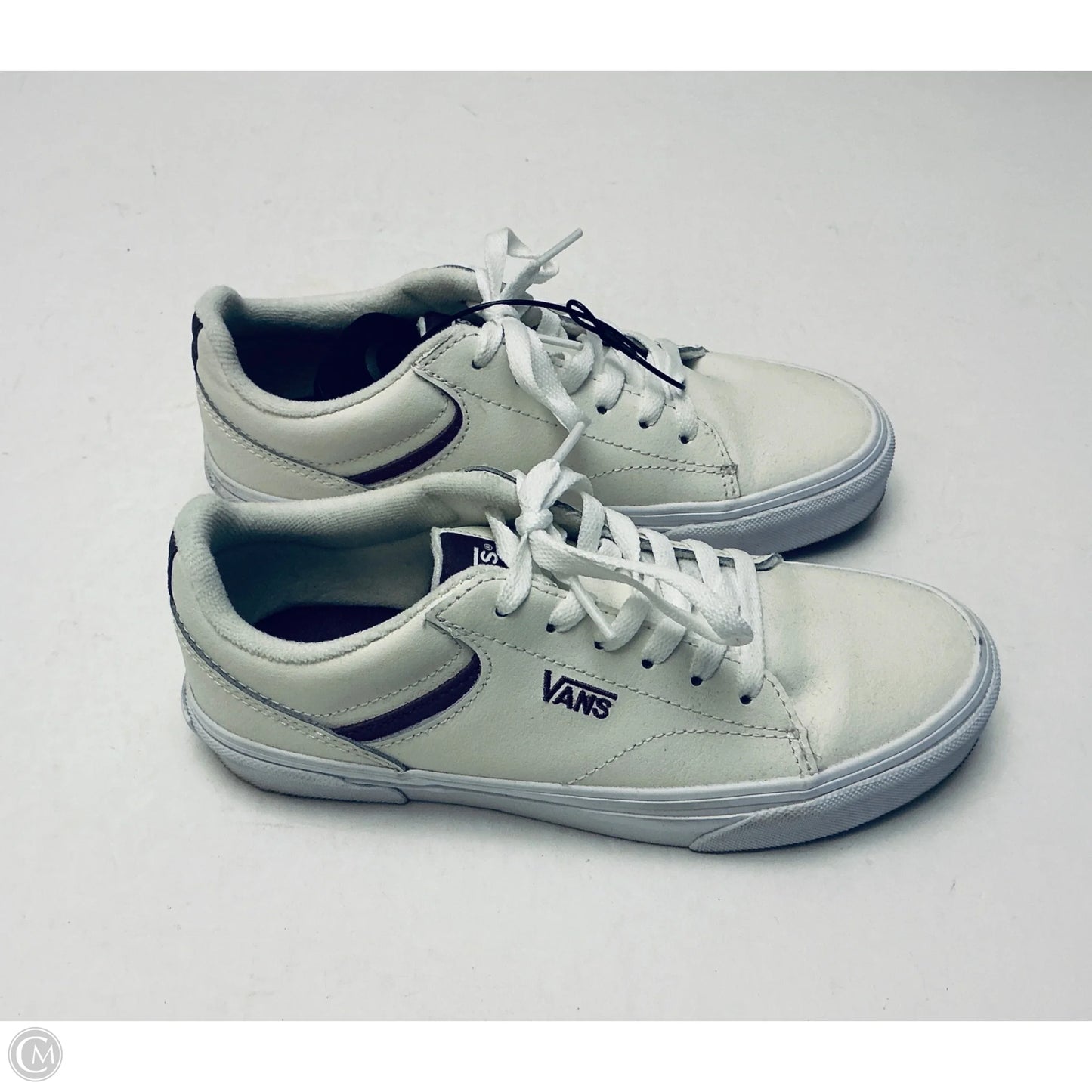 Shoes Sneakers By Vans In White, Size: 6