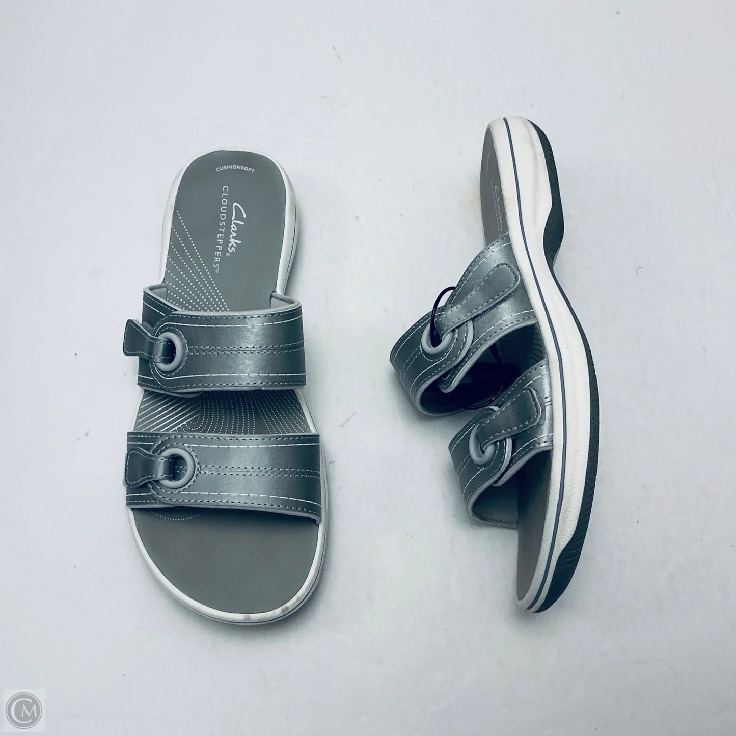 Sandals Flats By Clarks In Silver, Size: 7