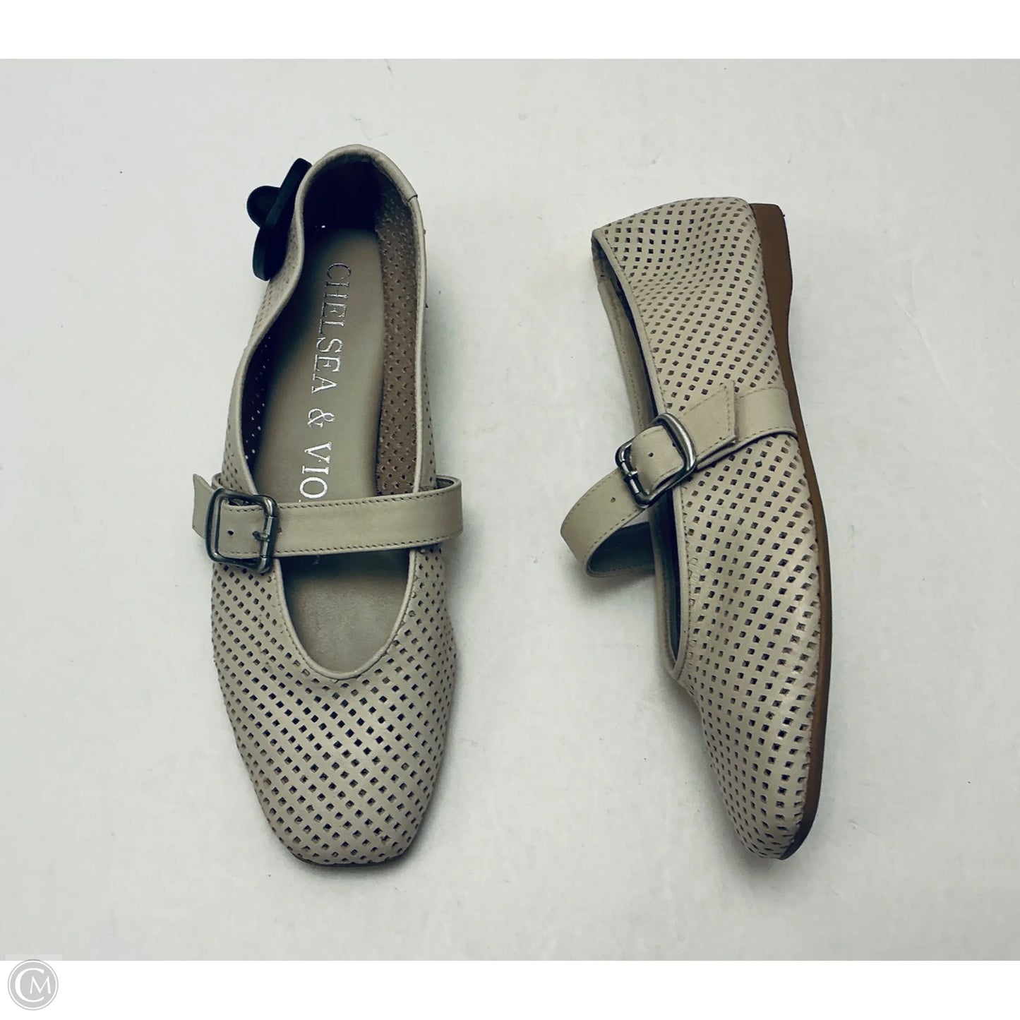 Shoes Flats By Chelsea And Violet In Tan, Size: 6