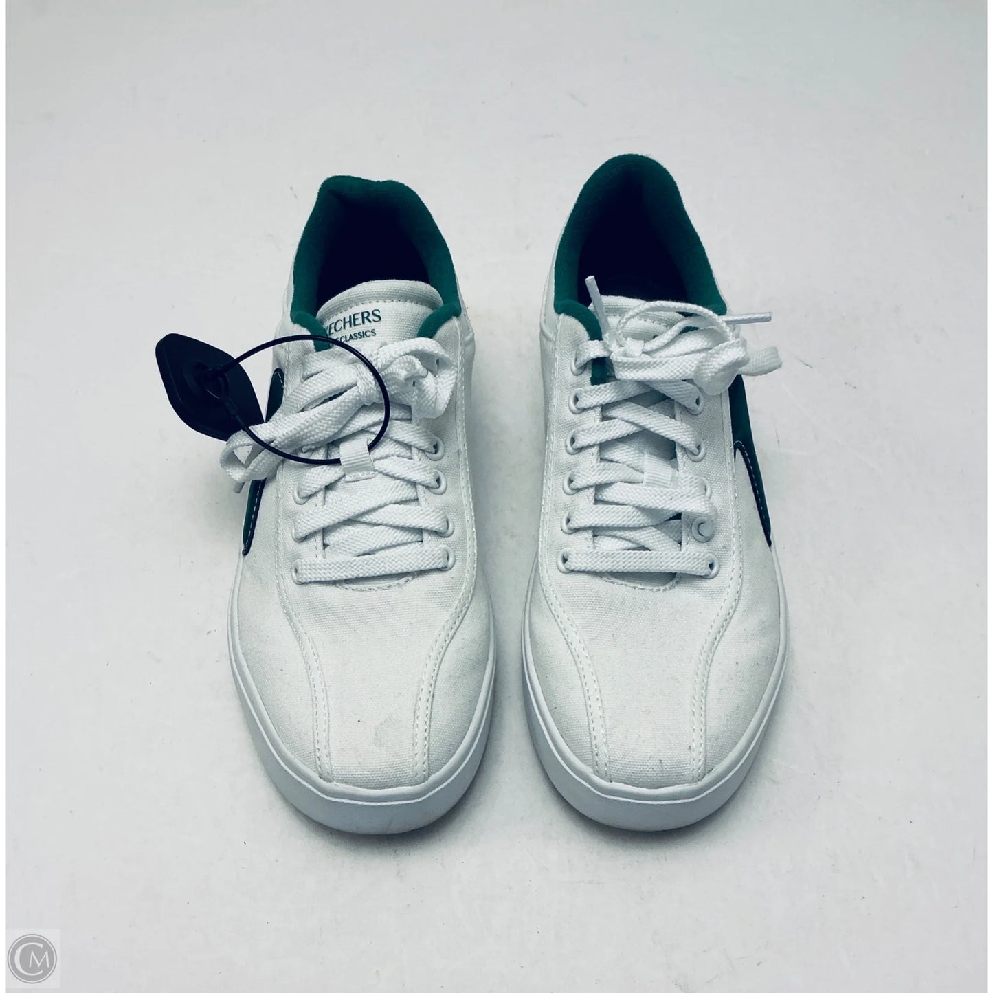 Shoes Sneakers By Skechers In White, Size: 7.5