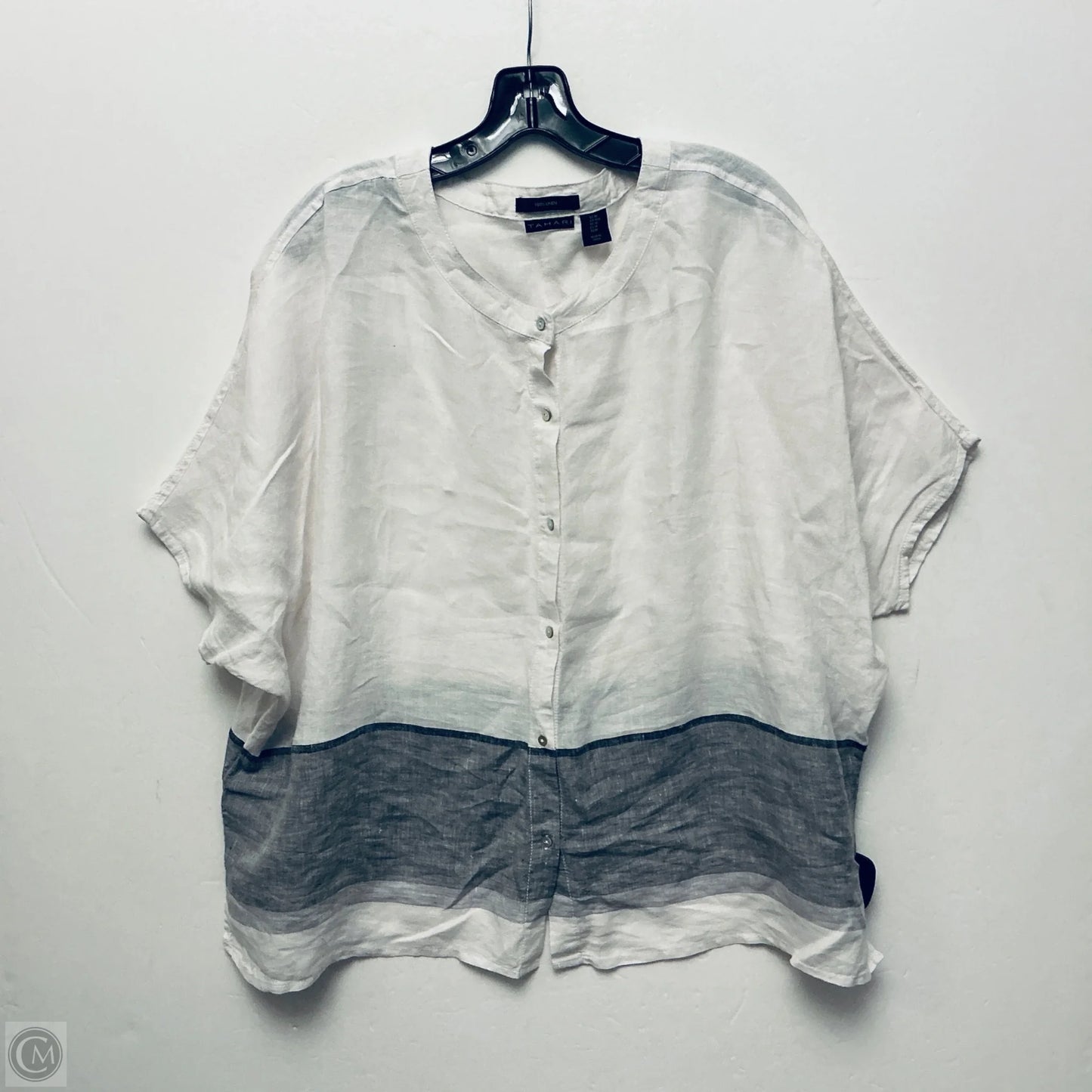 Top Short Sleeve By Tahari In White, Size: M