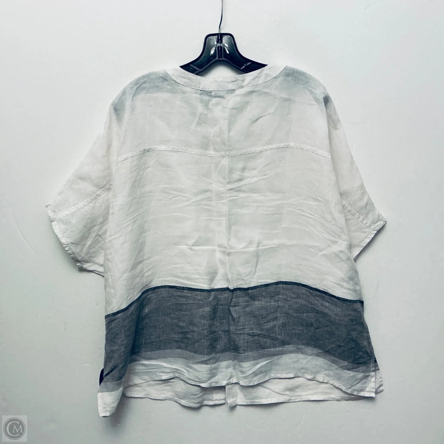 Top Short Sleeve By Tahari In White, Size: M