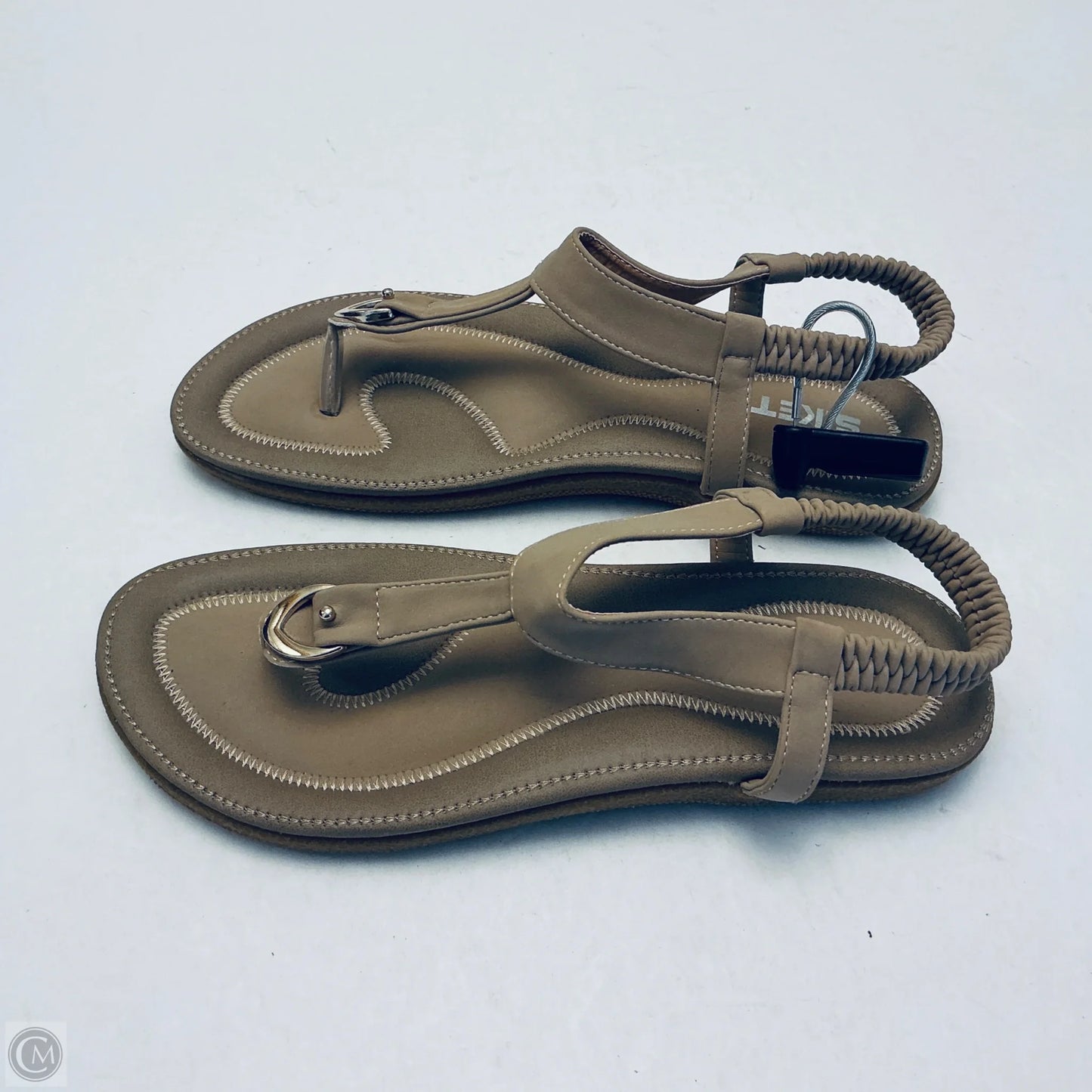 Sandals Flats By Clothes Mentor In Tan, Size: 8.5