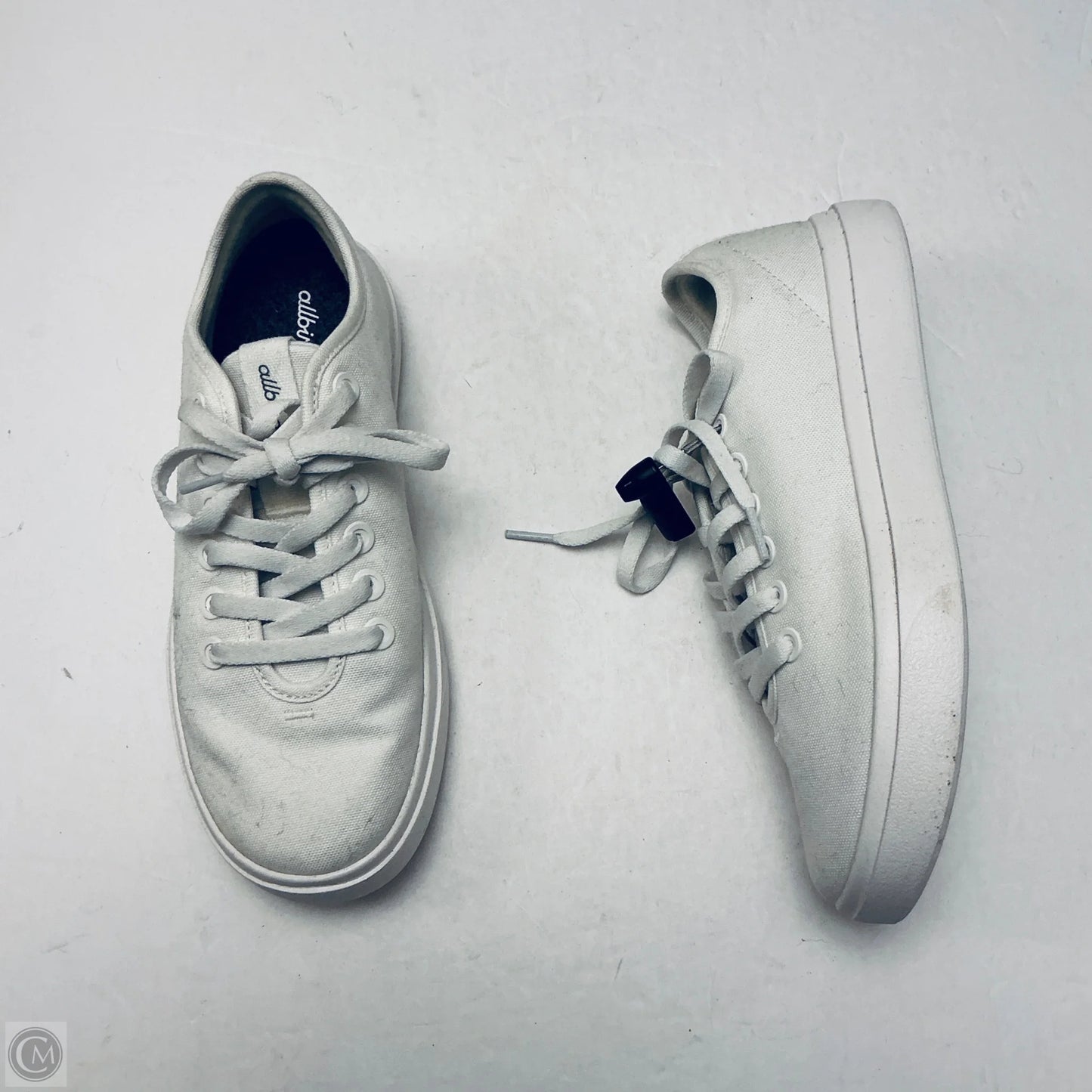 Shoes Flats By Allbirds In White, Size: 9