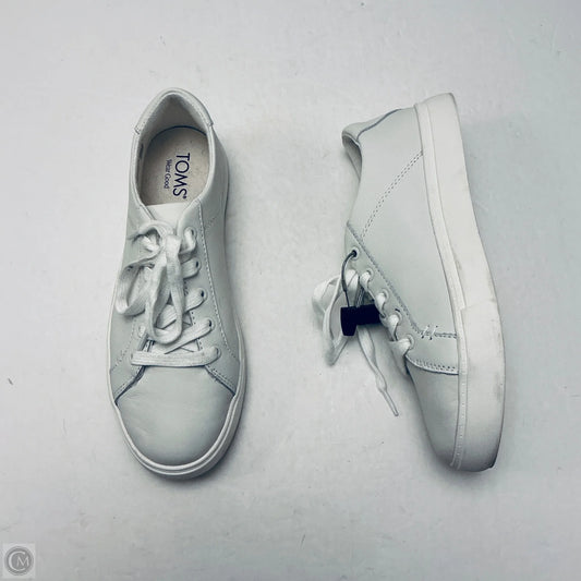 Shoes Sneakers By Toms In White, Size: 9