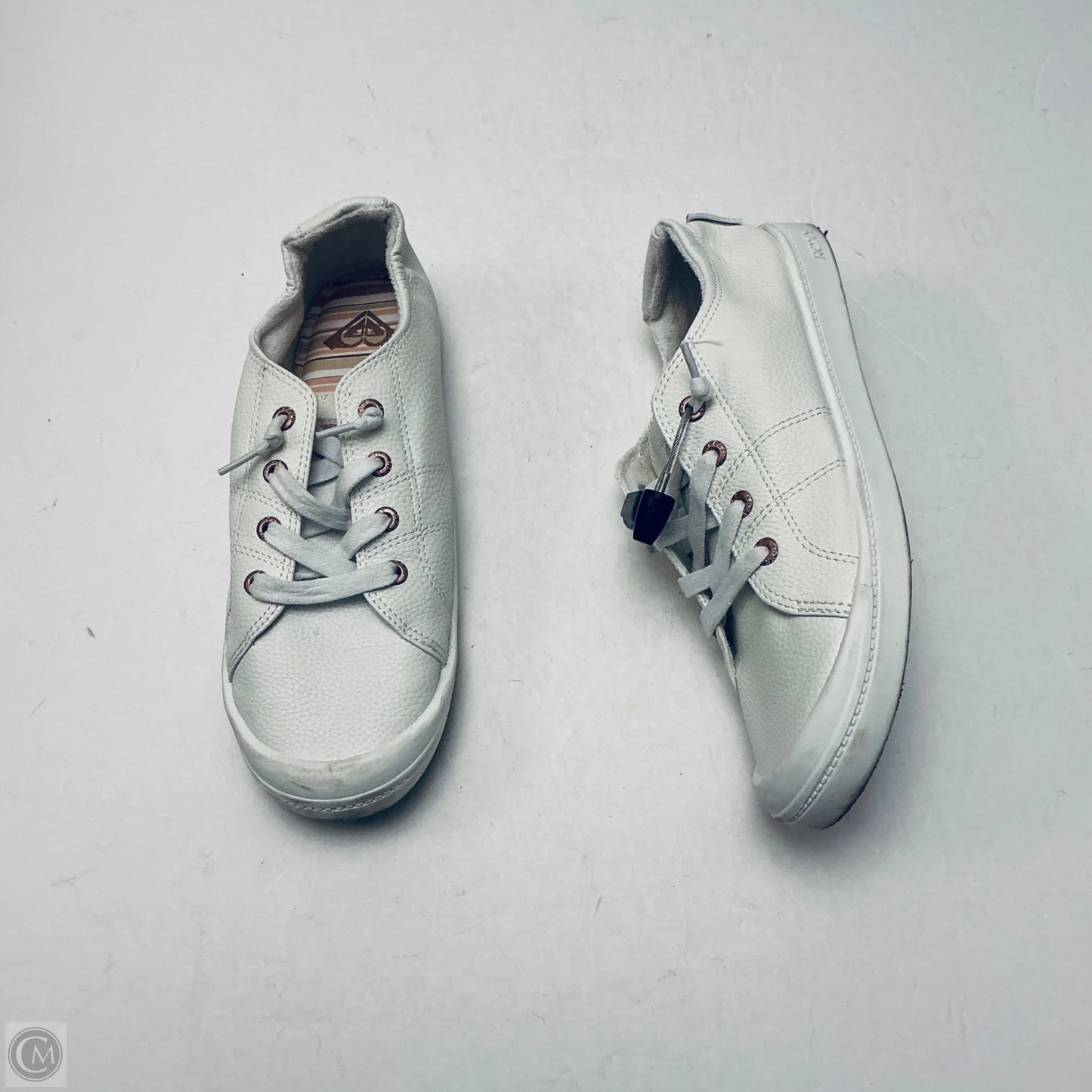 Shoes Flats By Roxy In White, Size: 9.5