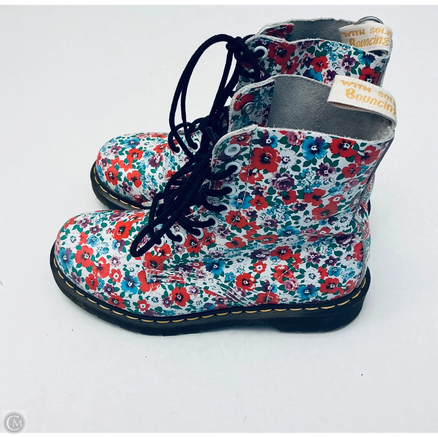Boots Ankle Flats By Dr Martens In Floral Print, Size: 7