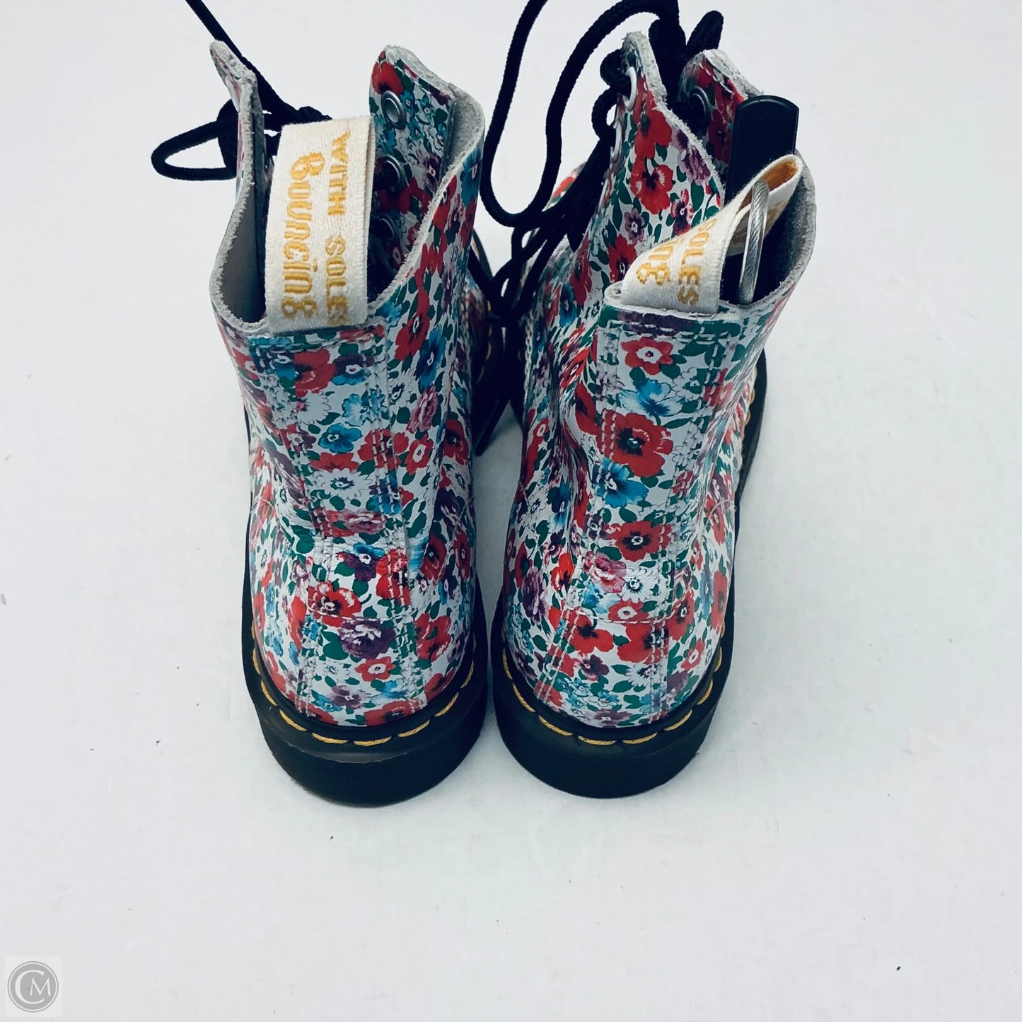Boots Ankle Flats By Dr Martens In Floral Print, Size: 7