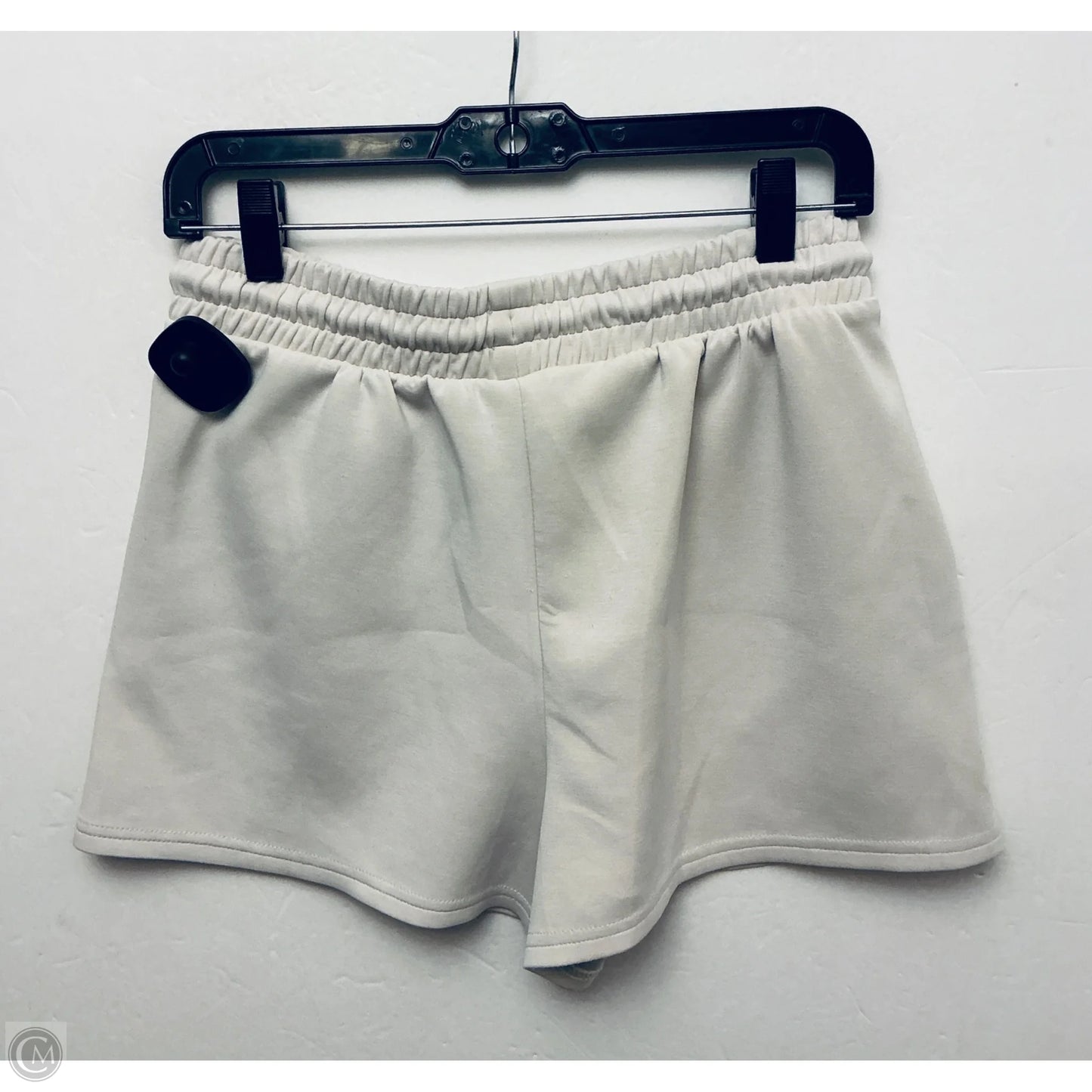 Shorts By Clothes Mentor In Cream, Size: L