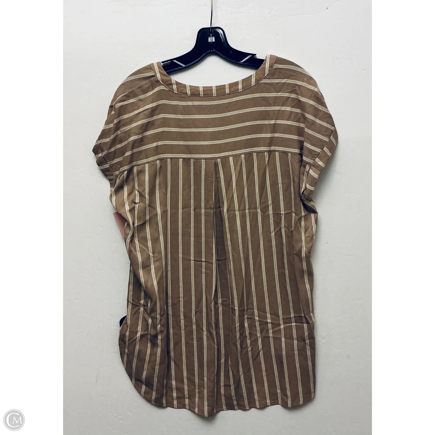Top Short Sleeve By Rose And Olive In Tan, Size: L