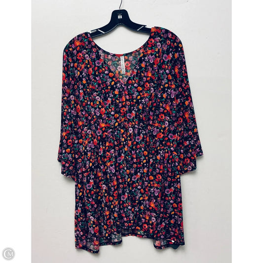 Top Short Sleeve By Dear Scarlett In Floral Print, Size: 3x