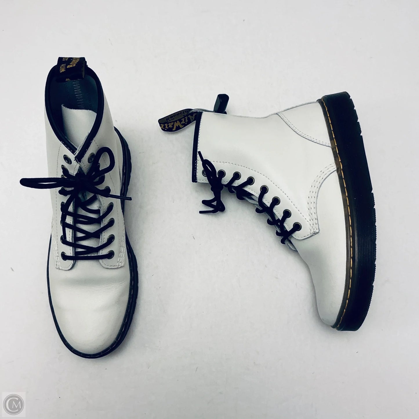 Boots Ankle Flats By Dr Martens In White, Size: 7