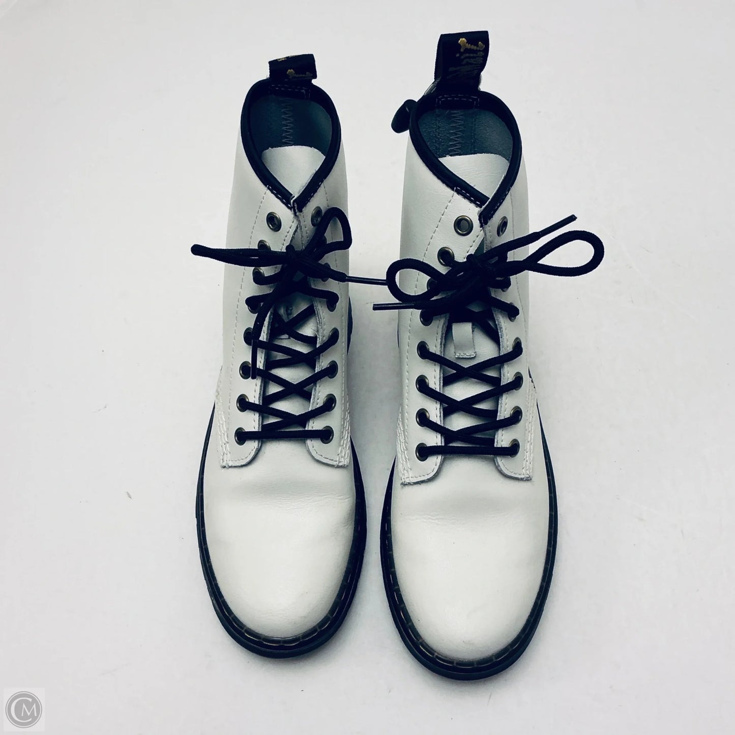 Boots Ankle Flats By Dr Martens In White, Size: 7