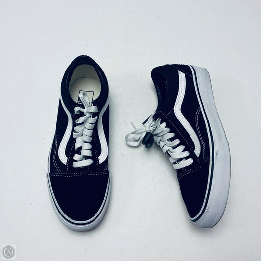Shoes Sneakers By Vans In Black & White, Size: 9