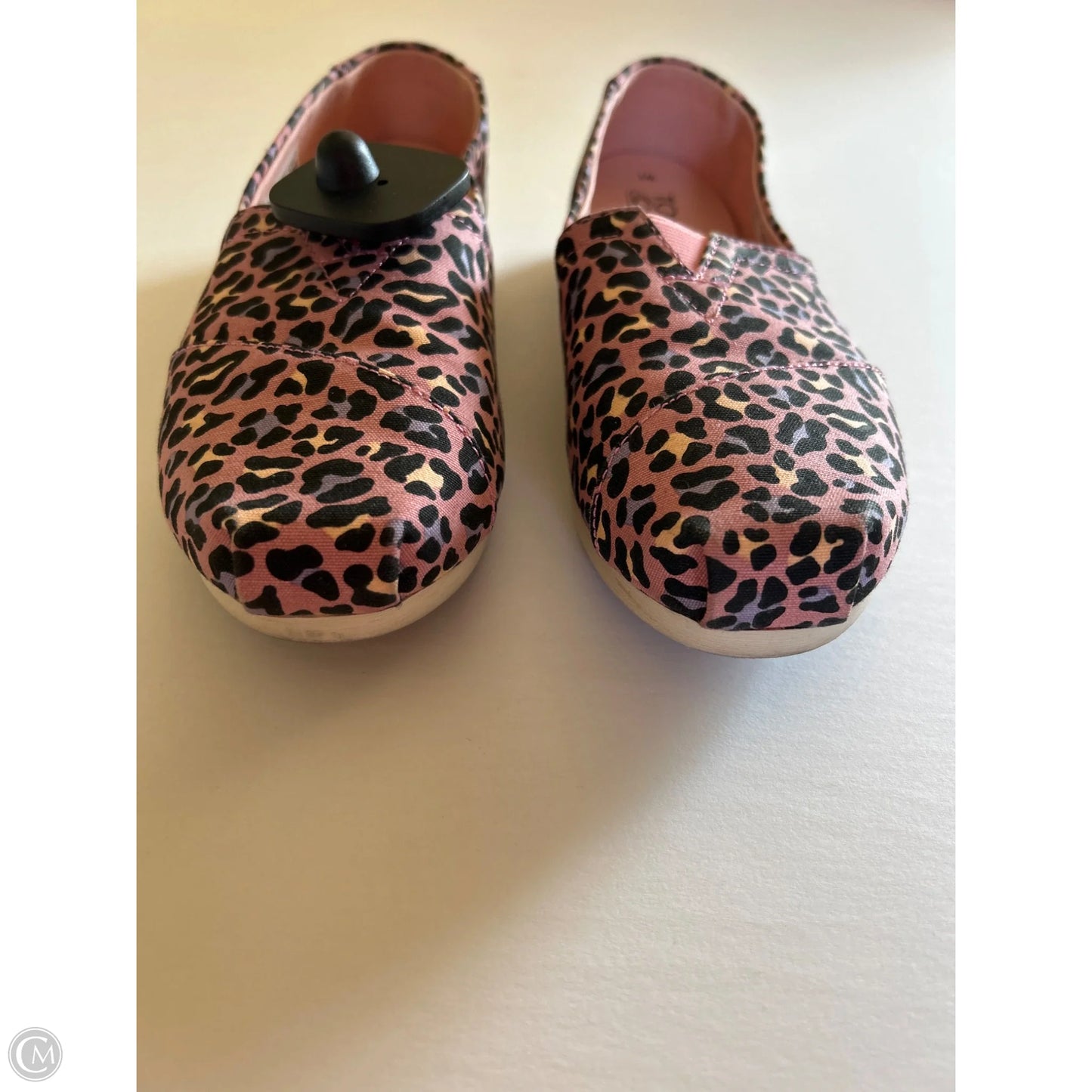 Shoes Flats By Toms In Animal Print, Size: 7