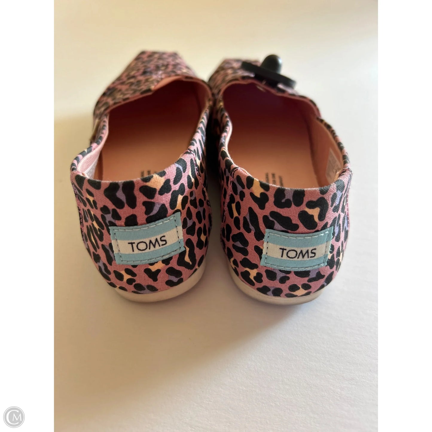 Shoes Flats By Toms In Animal Print, Size: 7