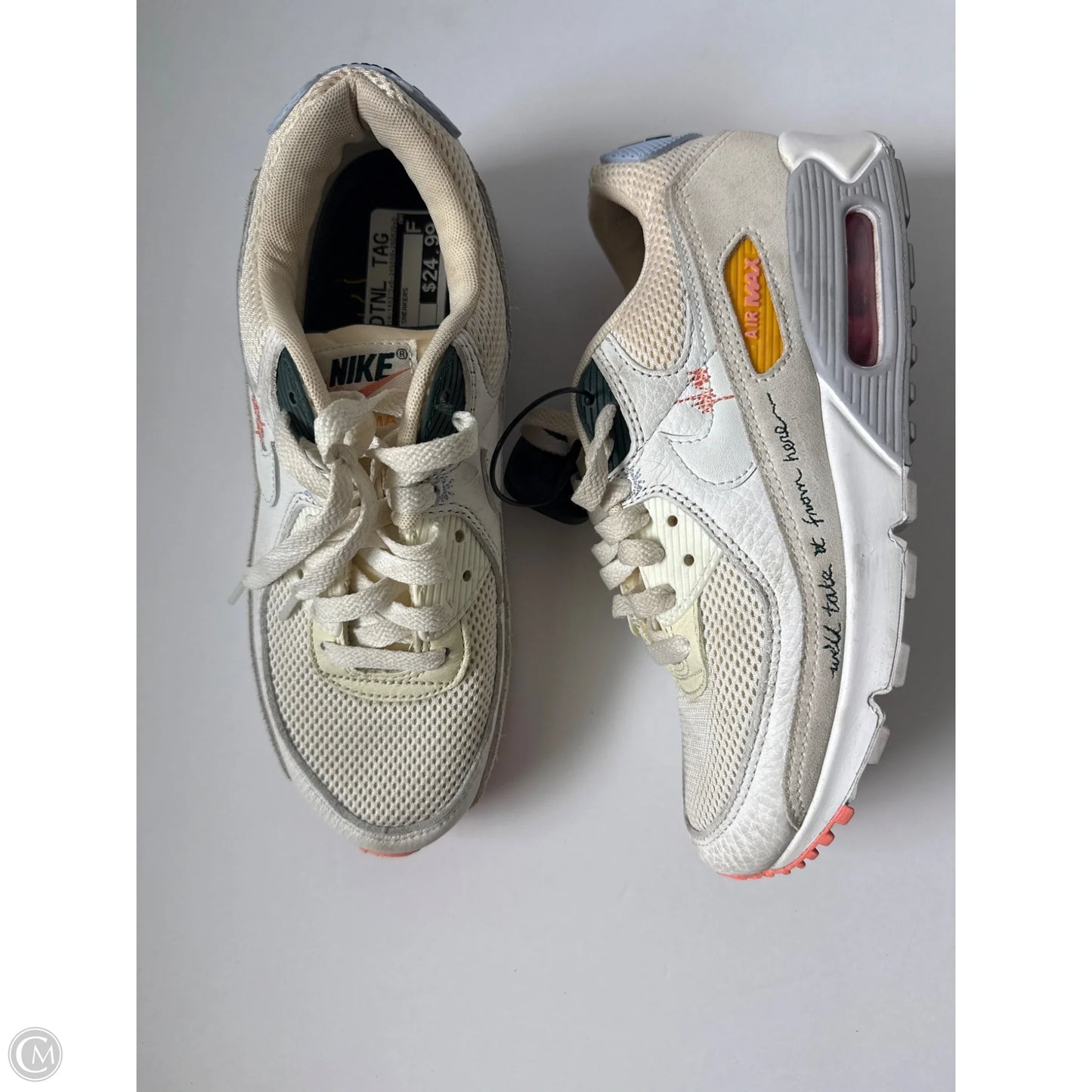 Shoes Sneakers By Nike In Cream, Size: 9
