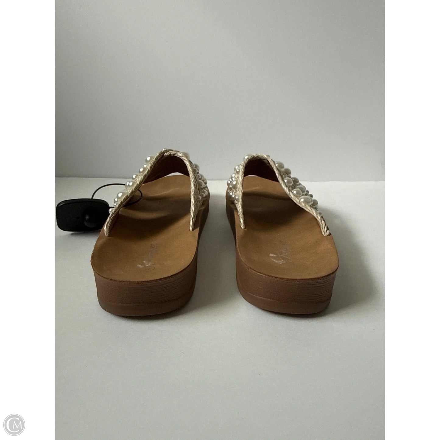 Sandals Flats By Clothes Mentor In Brown, Size: 8