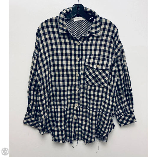 Top Long Sleeve By Clothes Mentor In Checkered Pattern, Size: M