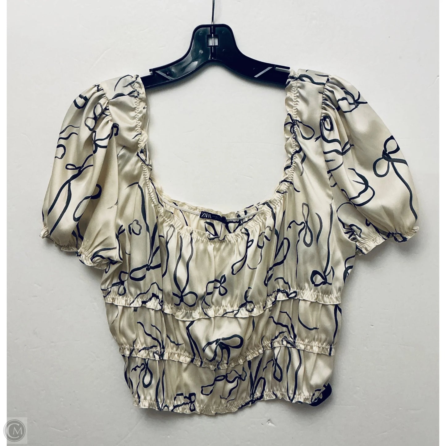 Top Short Sleeve By Zara In Cream, Size: Xl