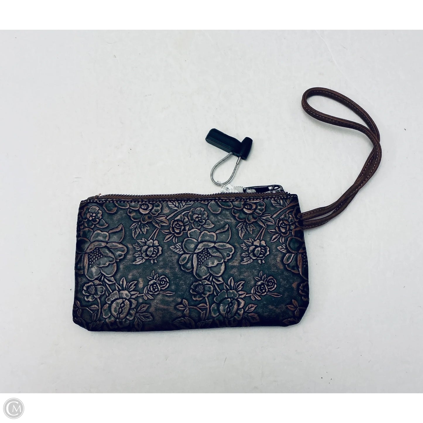 Wristlet By Clothes Mentor, Size: Small
