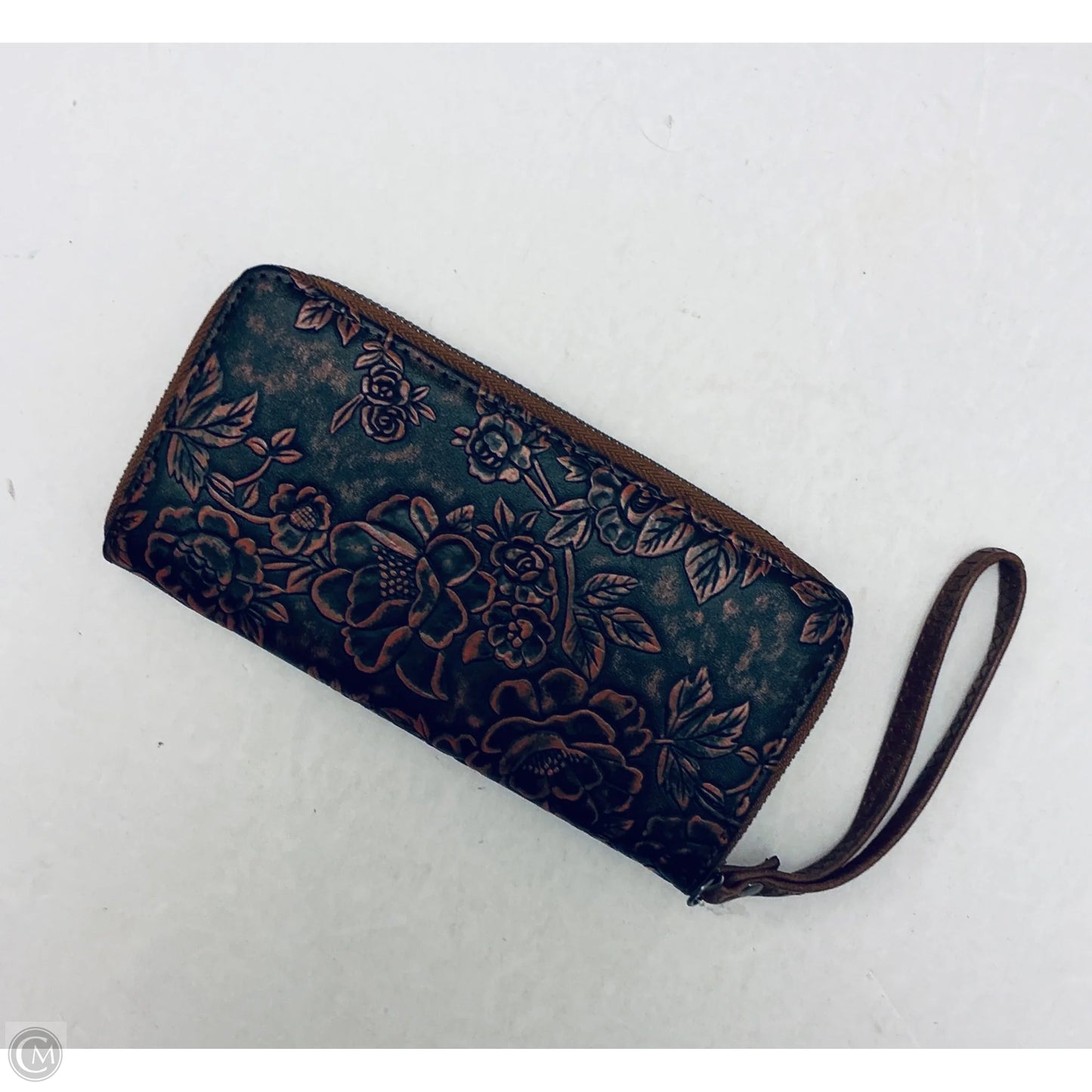 Wristlet By Clothes Mentor, Size: Small