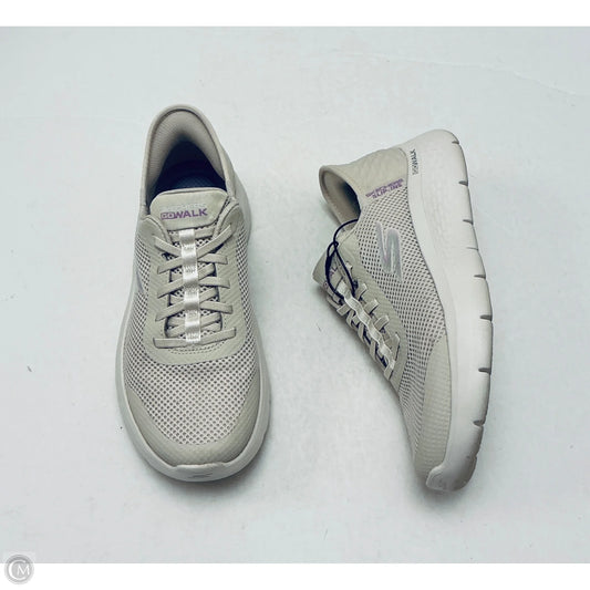 Shoes Athletic By Skechers In Cream, Size: 9