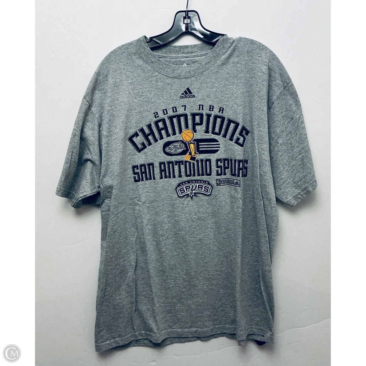 Top Short Sleeve Basic By Clothes Mentor In Grey, Size: L