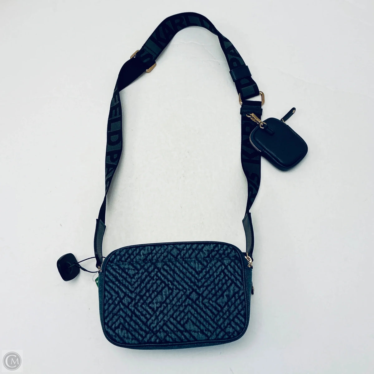 Crossbody By Clothes Mentor, Size: Medium