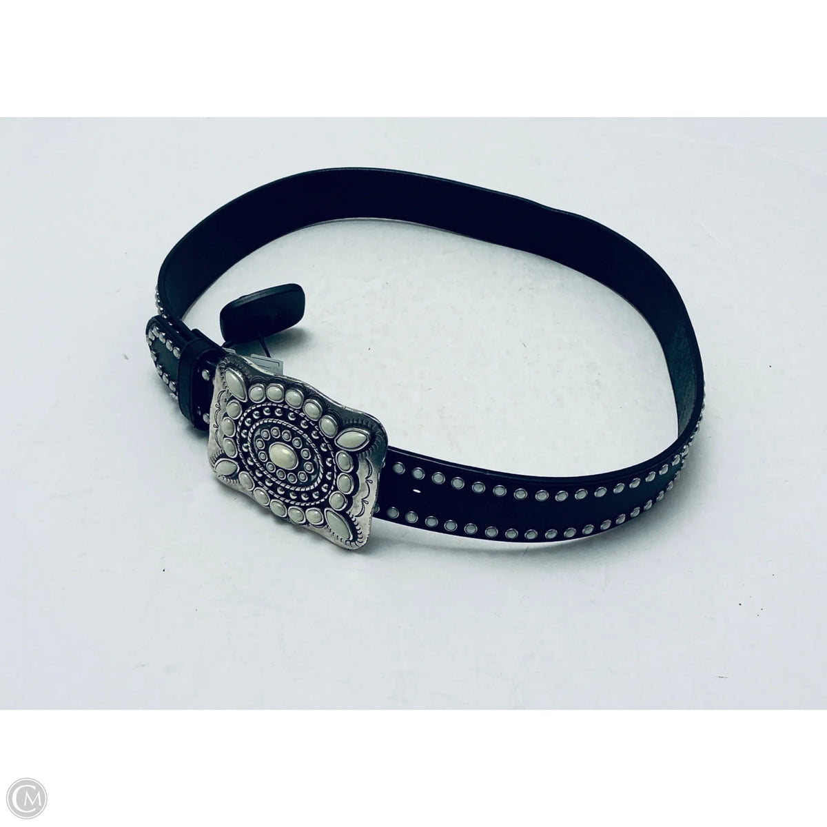 Belt Leather By Clothes Mentor, Size: Medium