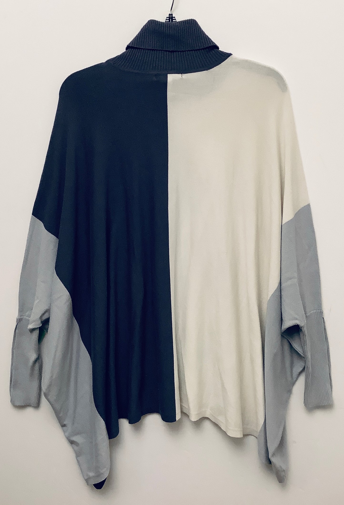 Sweater By Alfani In Grey, Size: S