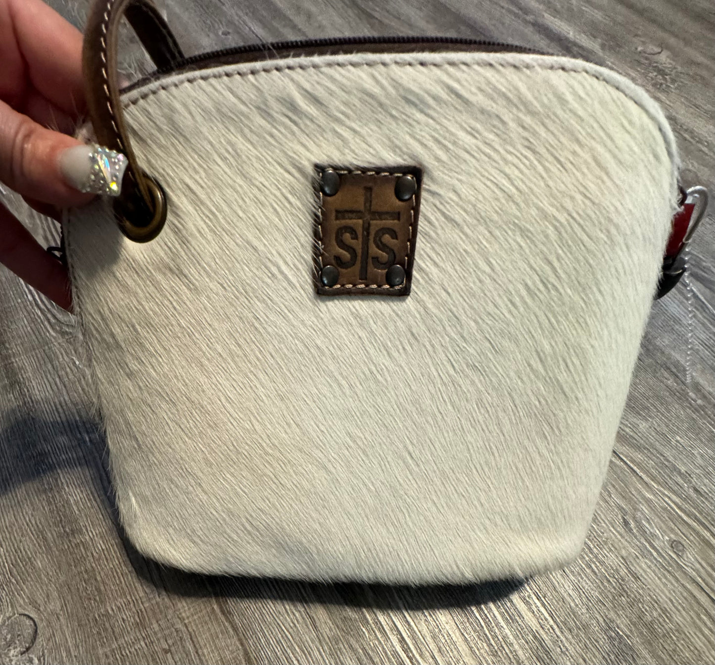 Crossbody By Clothes Mentor  Size: Small