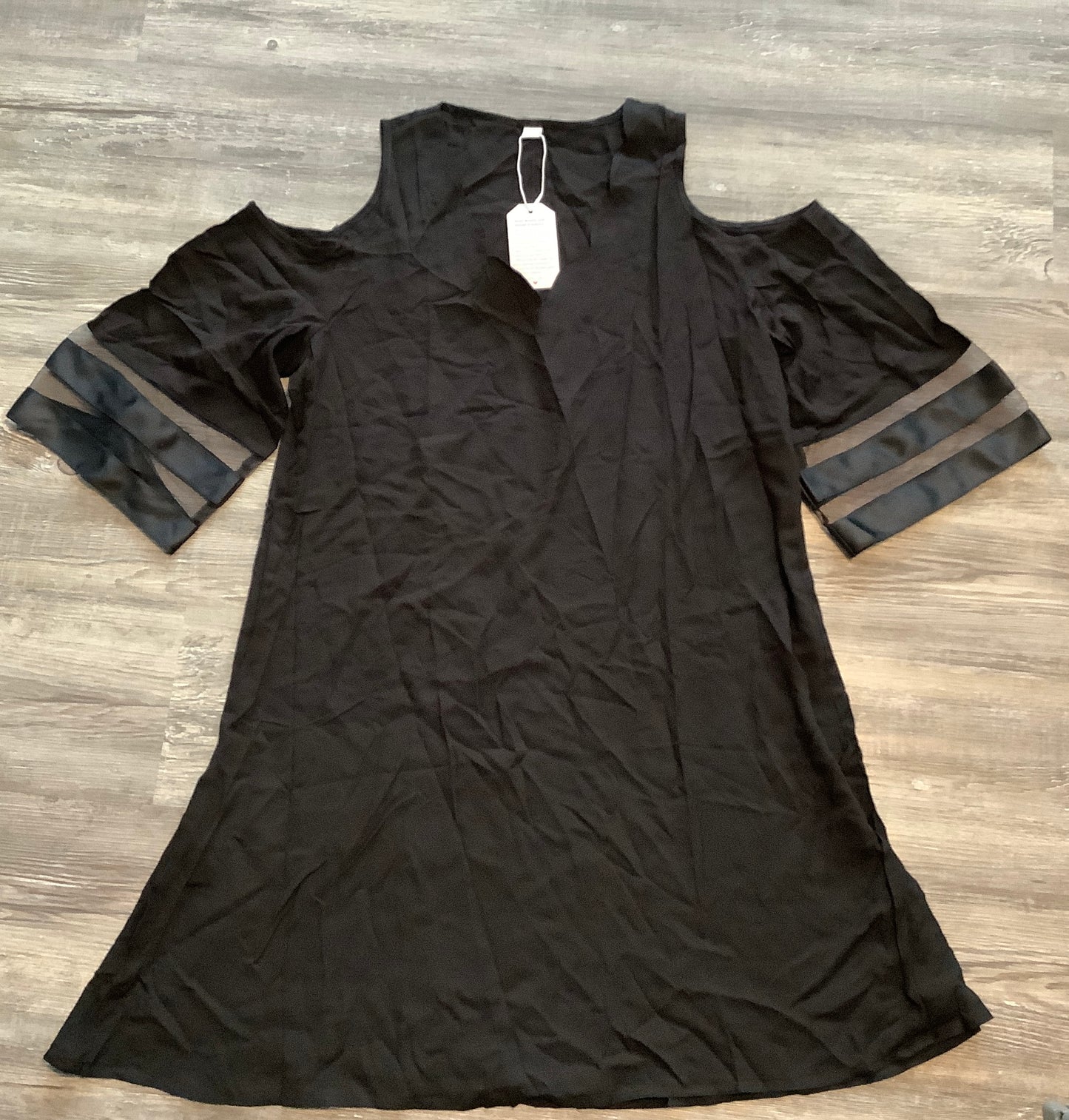 Dress Casual Short By Clothes Mentor  Size: L