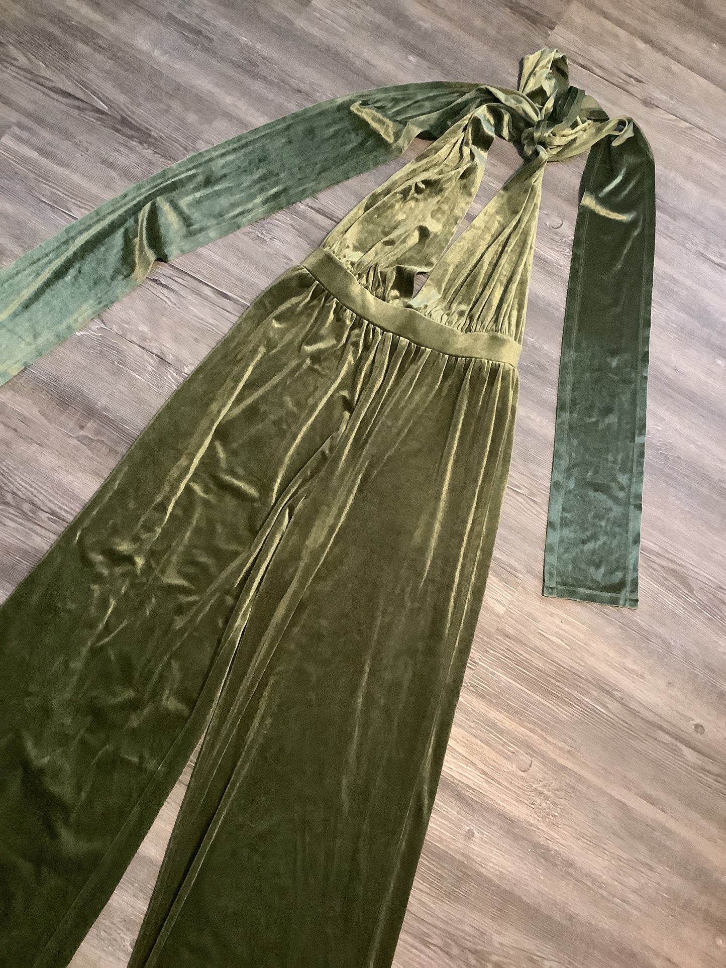 Green Jumpsuit Clothes Mentor, Size M