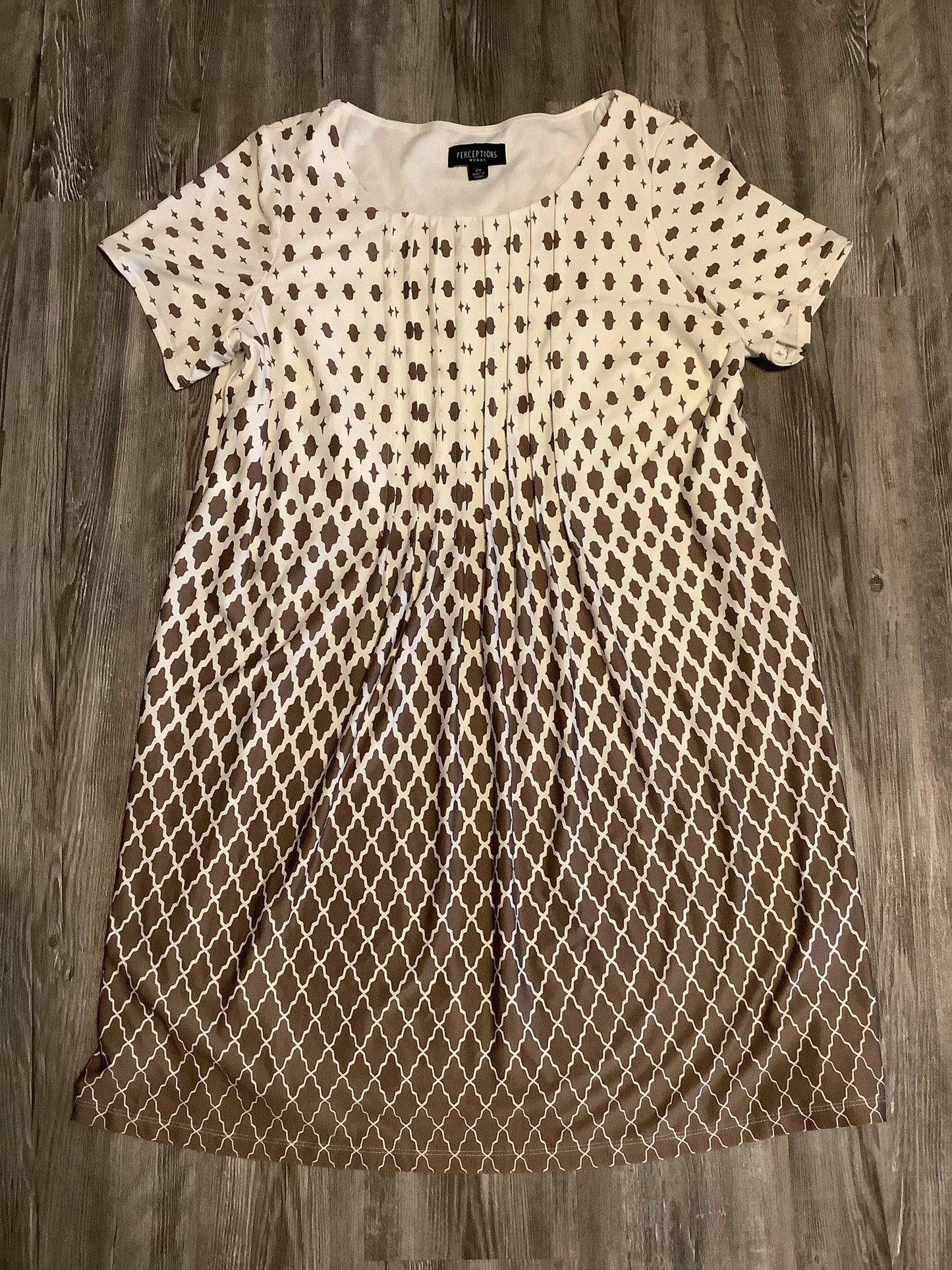 Dress Casual Short By Perceptions In Tan & White, Size: 2x