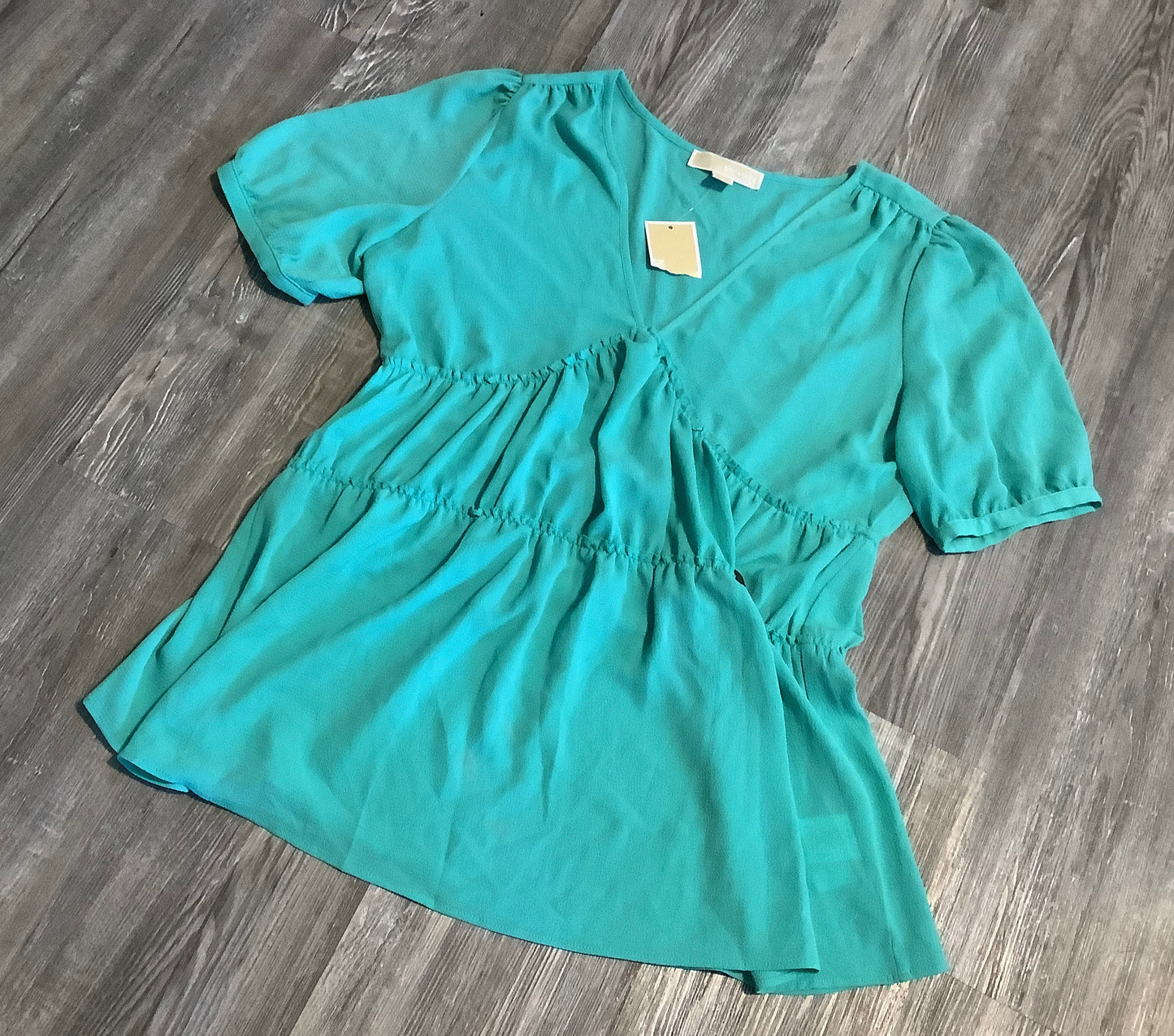 Top Short Sleeve By Michael Kors In Green, Size: L