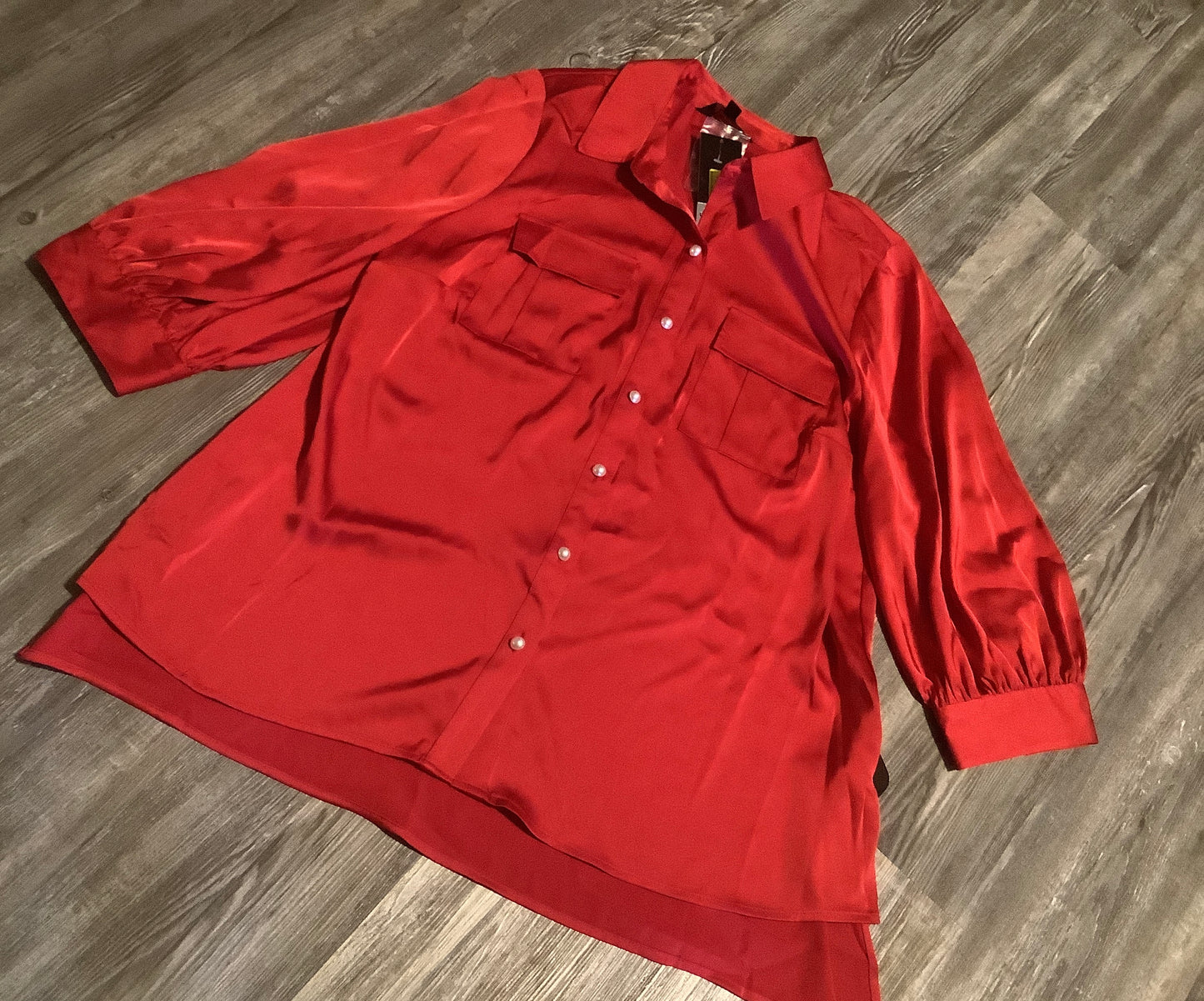 Top Long Sleeve By Investments In Red, Size: 1x