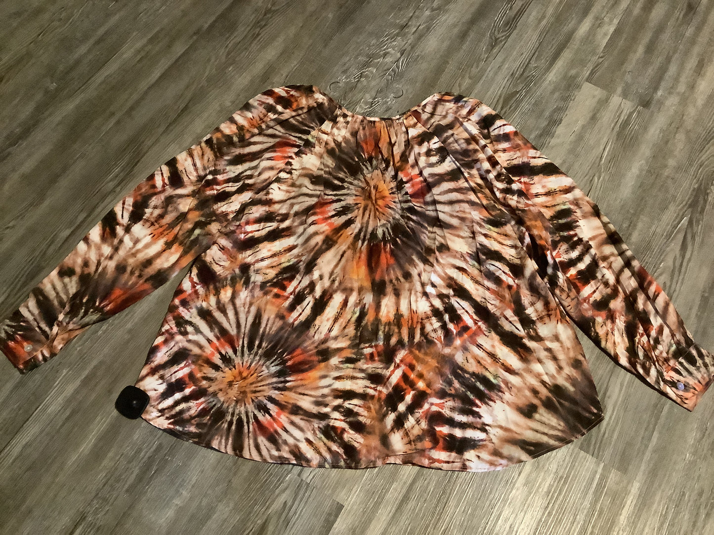 Top Long Sleeve By Karen Kane In Multi-colored, Size: 1x