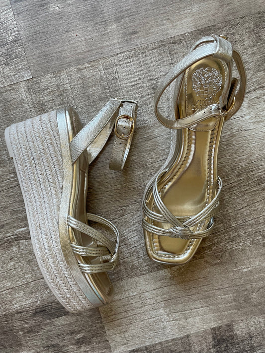 Shoes Heels Wedge By Vince Camuto In Gold, Size: 7.5