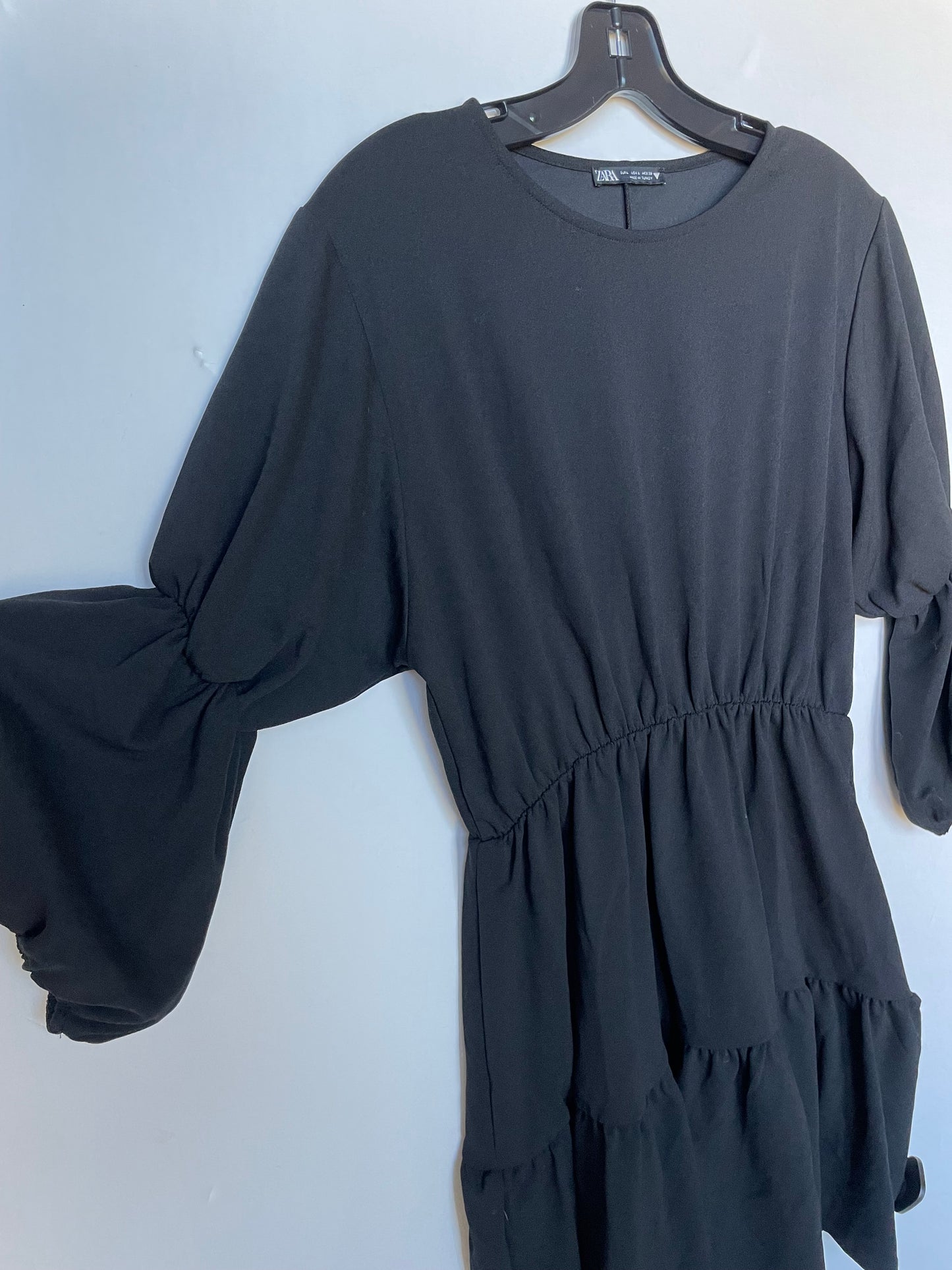 Top Long Sleeve By Cmc In Black, Size: L