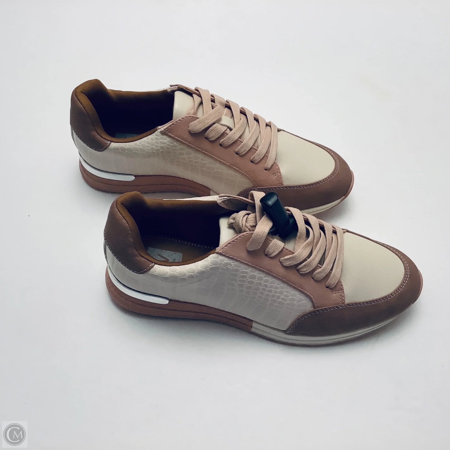 Shoes Sneakers By Dolce Vita In Multi-colored, Size: 7.5