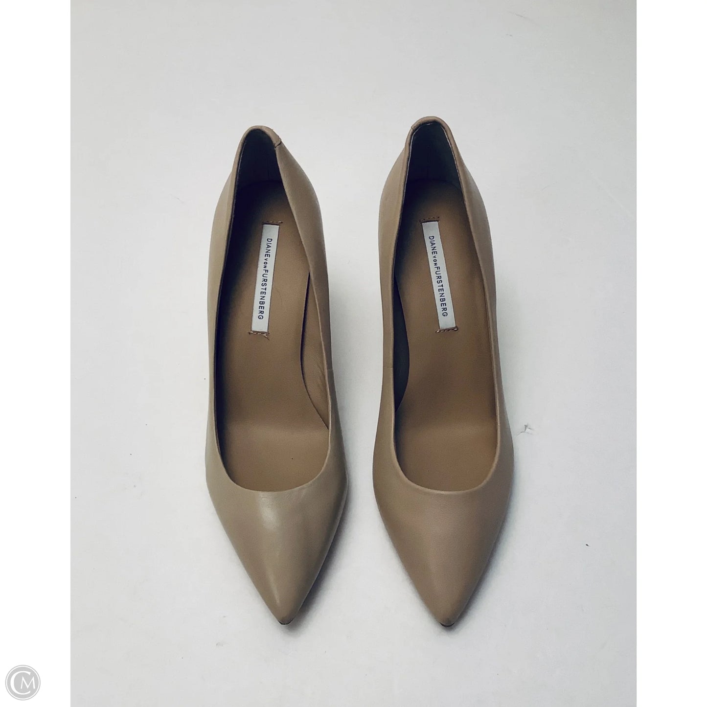 Shoes Designer By Diane Von Furstenberg In Tan, Size: 8
