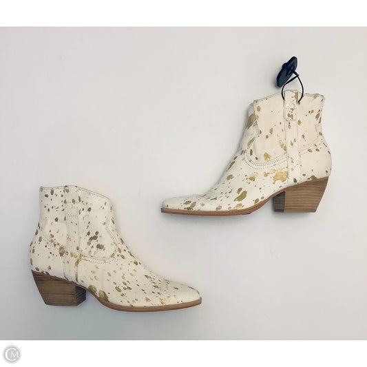 Boots Ankle Heels By Dolce Vita In Animal Print, Size: 9.5
