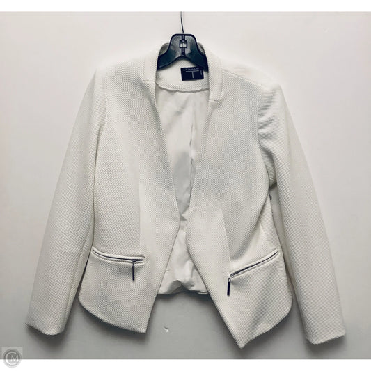 Blazer By Tahari In White,Size: 8p