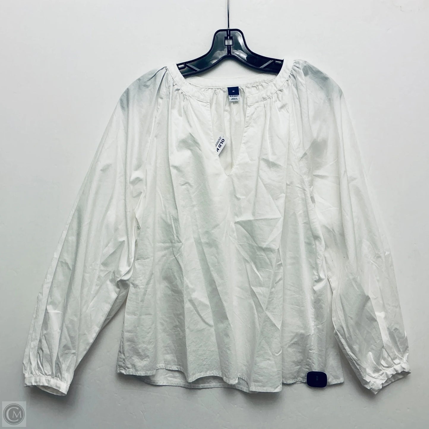 Top Long Sleeve By Old Navy In White, Size: M