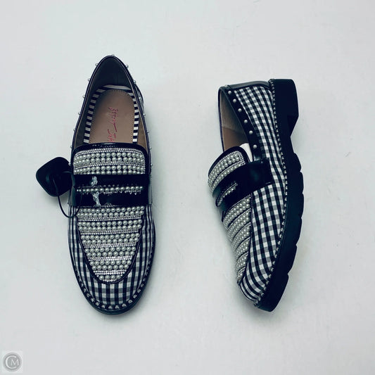 Shoes Flats By Betsey Johnson In Checkered Pattern, Size: 9.5