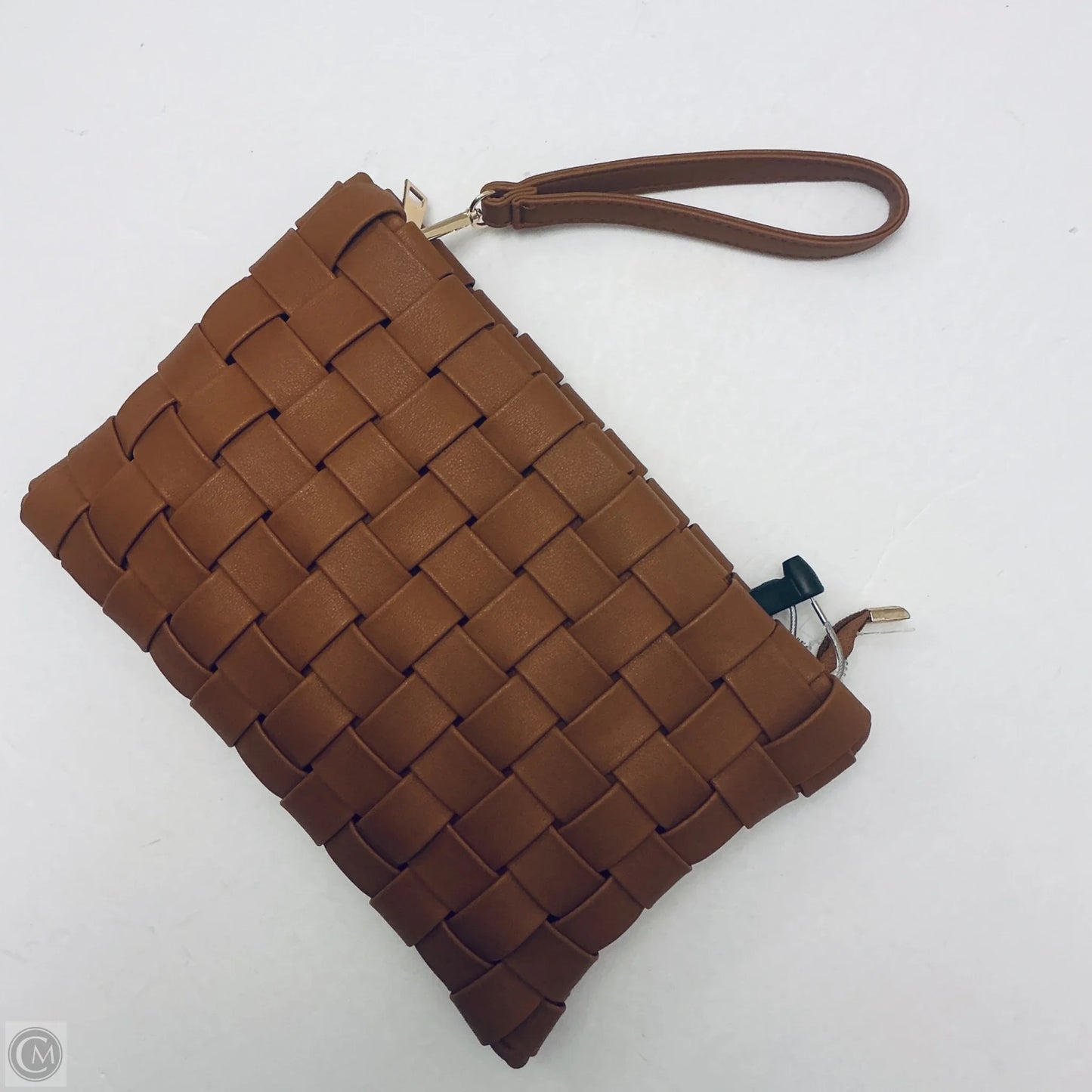 Crossbody By Clothes Mentor, Size: Medium